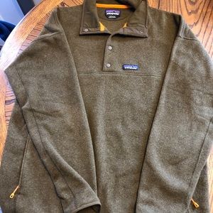Large Patagonia Sweater